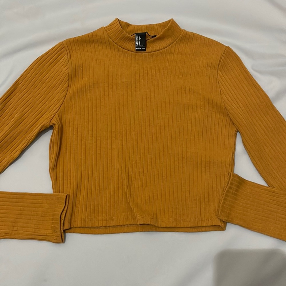 Forever 21, long sleeve, mustard mid top, size S
